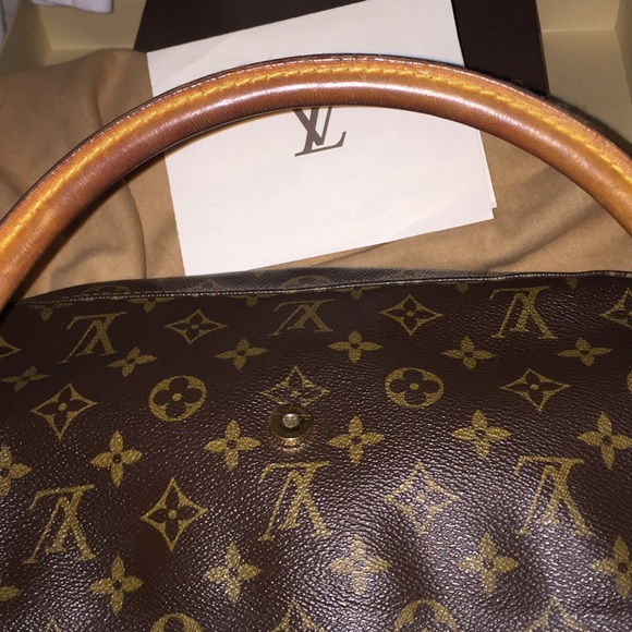 Authentic Louis Vuitton Mini Looping Shoulder Bag - Picture 5 of 7
